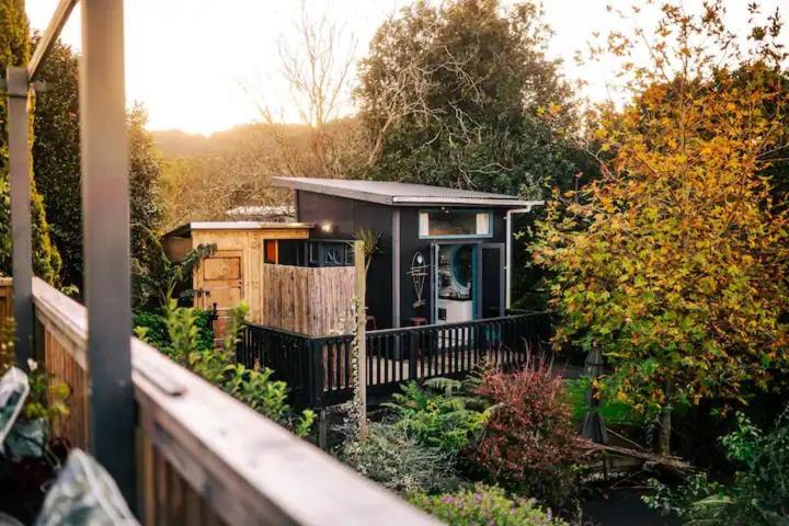 Starry Nights Cabin Fever Waikino Bagian luar foto