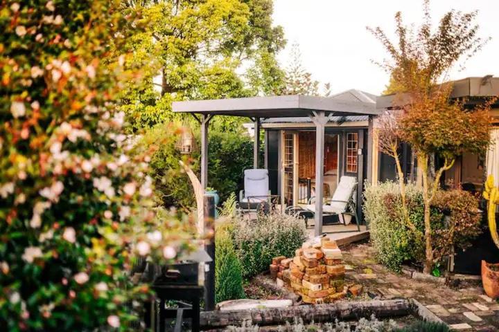 Starry Nights Cabin Fever Waikino Bagian luar foto